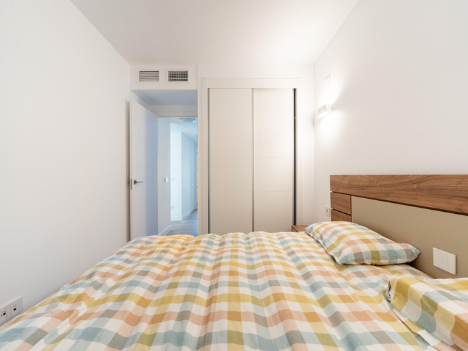 Room 2, Modern Coastal Gem, Torrevieja, Alicante