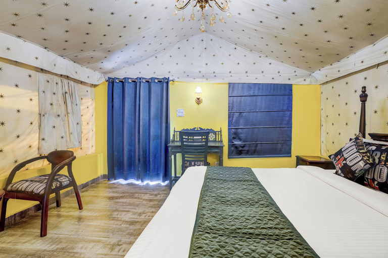 Room 1, Alaya Stays Fortezza, Gurgaon