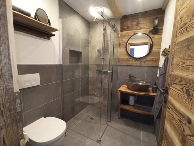 Bathroom 3, Bergfee Natur Appartements, Reutte