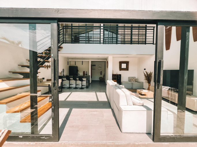 Others 5, Loket Lofts, Badung