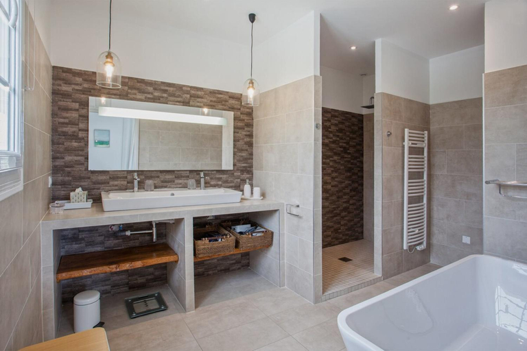Others 5, Villa La Doughe, Haute-Corse
