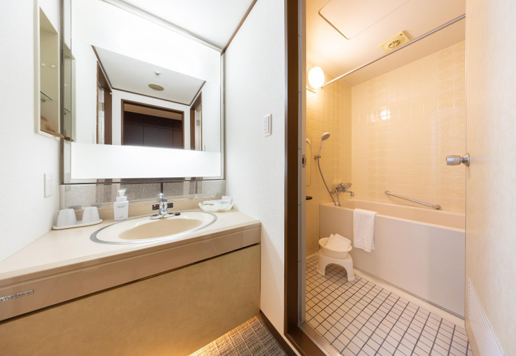 Bathroom 5, Hotel Kanronomori, Rankoshi