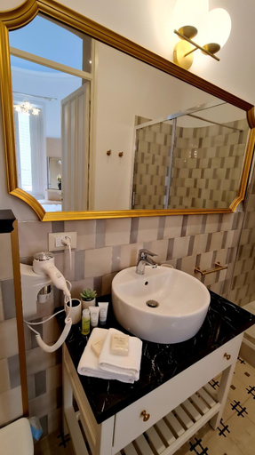 Bathroom 4, MaisonNouveau, Palermo