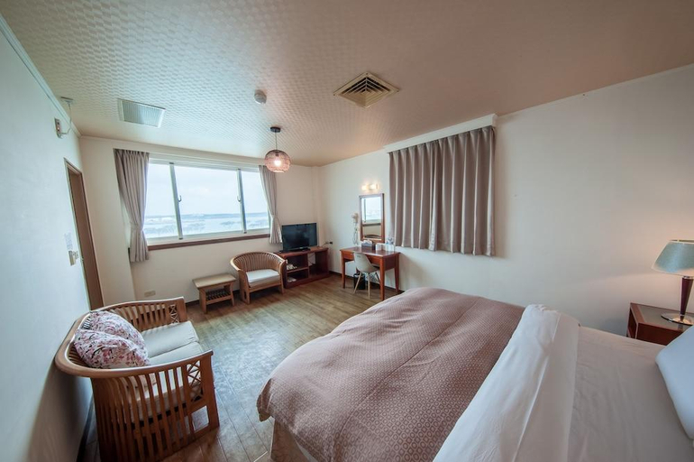 Others 2, Festival Hotel, Penghu