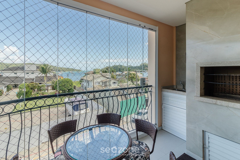 Outdoor dining 5, Apt w/ BBQ & View, 130m From Beach Rsd0202, Porto Belo