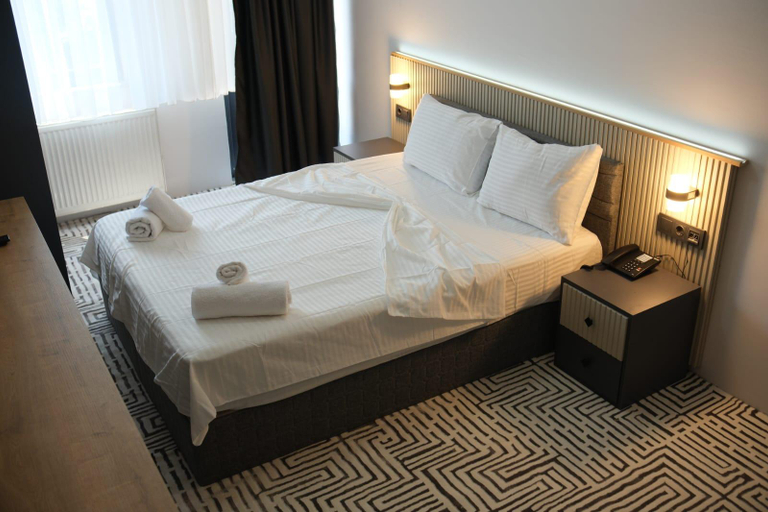 4, ARGUN OTEL, Merkez