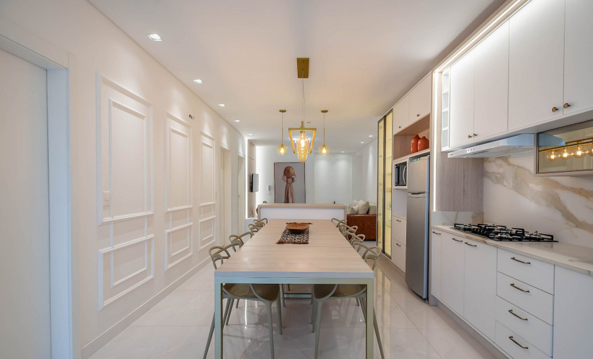 Dining 2, Apt w BBQ 450m From the Sea, Pereque Srf0601, Porto Belo