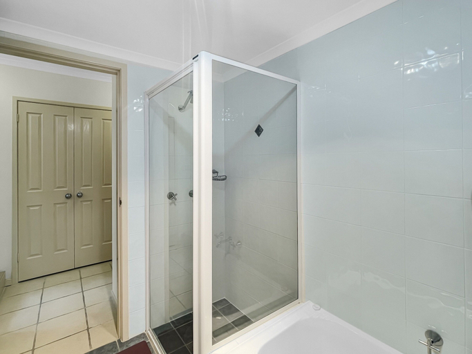 Bathroom 5, 2-Bed Townhouse with Outdoor Area, Eurobodalla