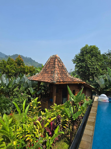 Sport & Beauty, Villa Joglo Omah Kempalan, private pool, 6 BR in Sentul, Bogor