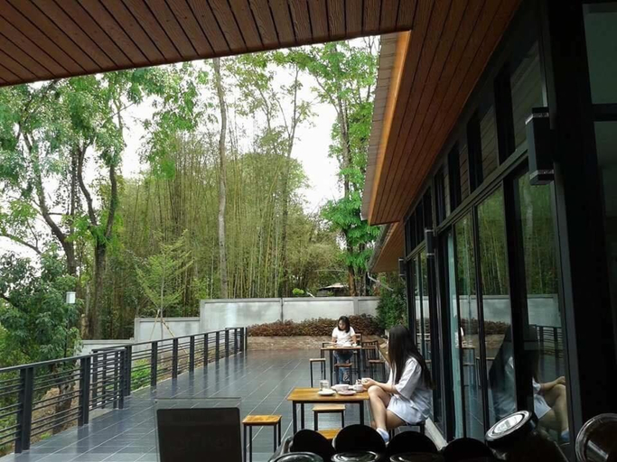 Food & Drinks 4, Pagoda Sight Residence, K. Phu Pieng