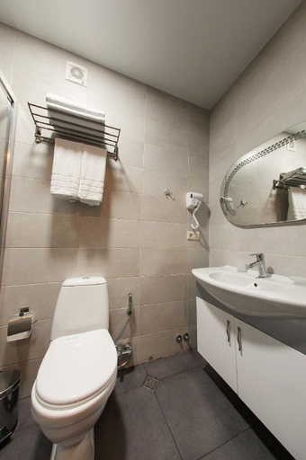 Bathroom 3, Old Garden Hotel Batumi, Batumi