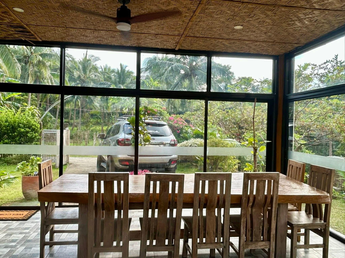 Food & Drinks, Luxury Bahay Kubo near Tagaytay, Calaca