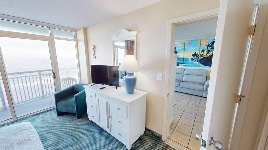Interior 3, Atlantica 602, Horry