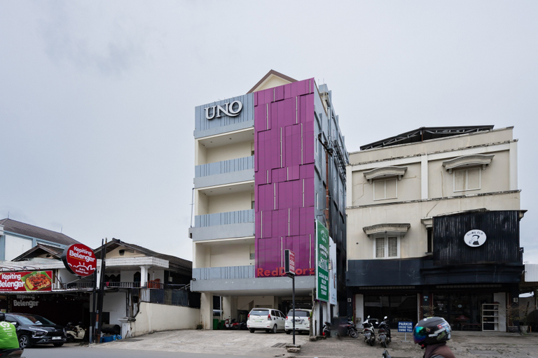 Exterior & Views 2, RedDoorz Plus @ UNO Jalan Merak Samarinda, Samarinda