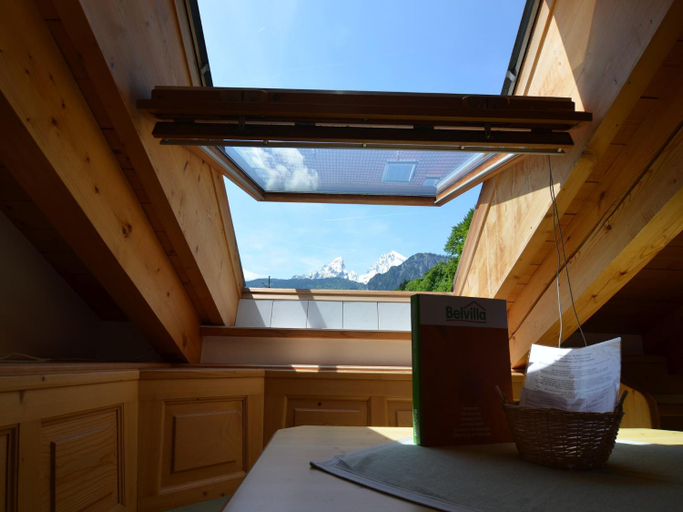 Bedroom 2, Uriger Komfort, Alpenparadies, Berchtesgadener Land