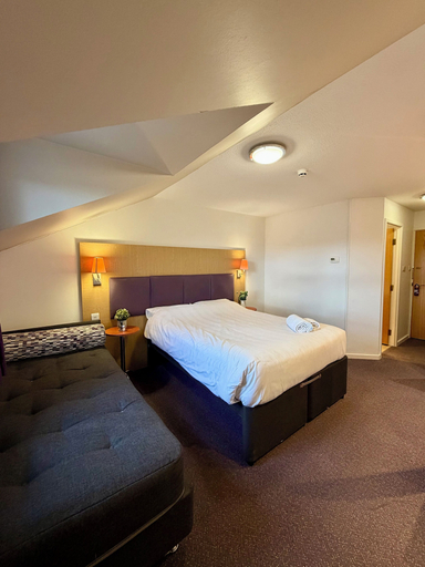 Room 4, Premier Nights Standish, Wigan
