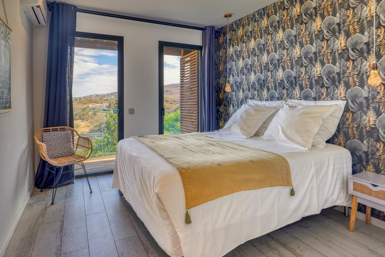 Bedroom 3, Le Moma by the ocean, Les Trois-Bassins