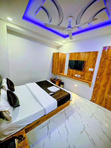 Bedroom 2, Hotel GK VILLA , Ahmadabad