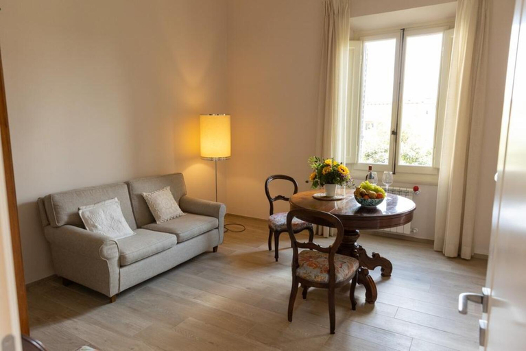 Others 4, Modern apartments in the heart of Florence, Florence