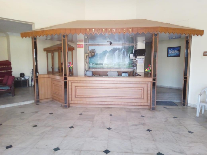 Others 3, Hotel Lakeview, Kachchh