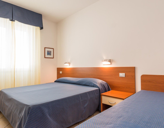 Bedroom 2, Classic Appartement in Pietra Ligure, Savona