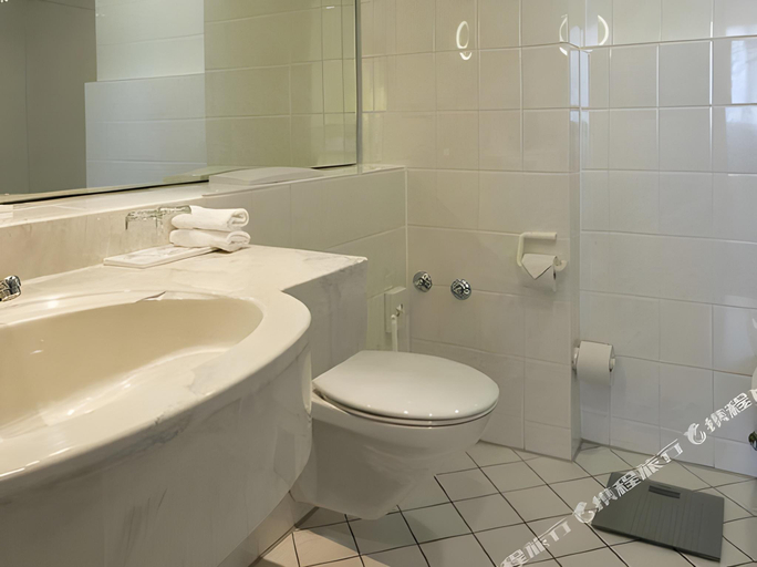 Bathroom 5, H4 Kassel, Kassel