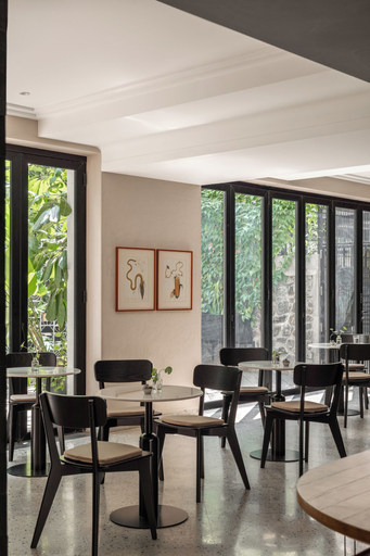 Restaurant 4, Wellesley Hotel, Pune