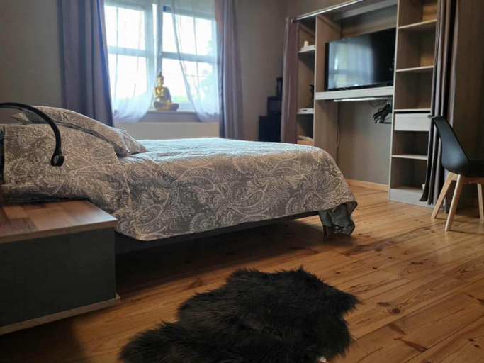 Bedroom 3, Mer et Sable, Hainaut