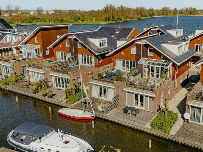 Exterior & Views, Luxury Houseboat Getaway, Uitgeest