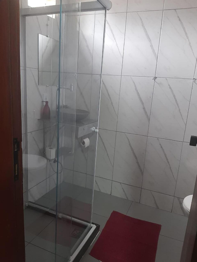 Bathroom 3, Village Hostel, Petrópolis