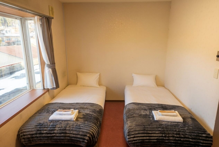 Room 4, THE GAKUSUI - Hostel, Hakuba
