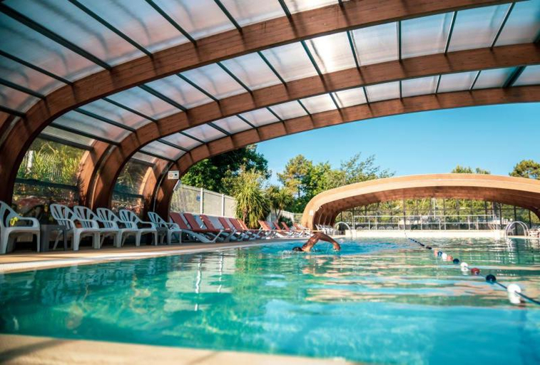 Others 3, Camping Officiel Siblu Les Embruns, Gironde