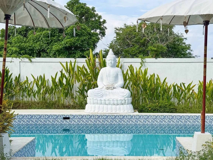 Swimming pool 3, Villa Greentree Nusa Dua, Badung