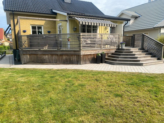 4, Family Villa with Hot Tub in Ronneby, Ronneby
