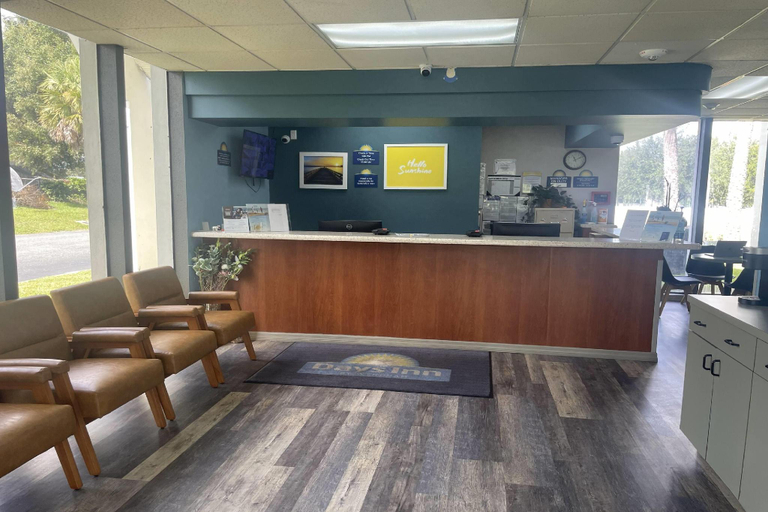 Public Area 2, Days Inn by Wyndham Ocala North, Marion