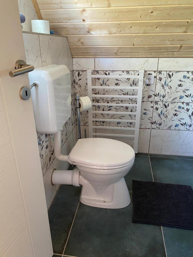 Bathroom 4, Mullers Ferienhauser Gunaras & Harmonie in Gunaras, Dombóvár