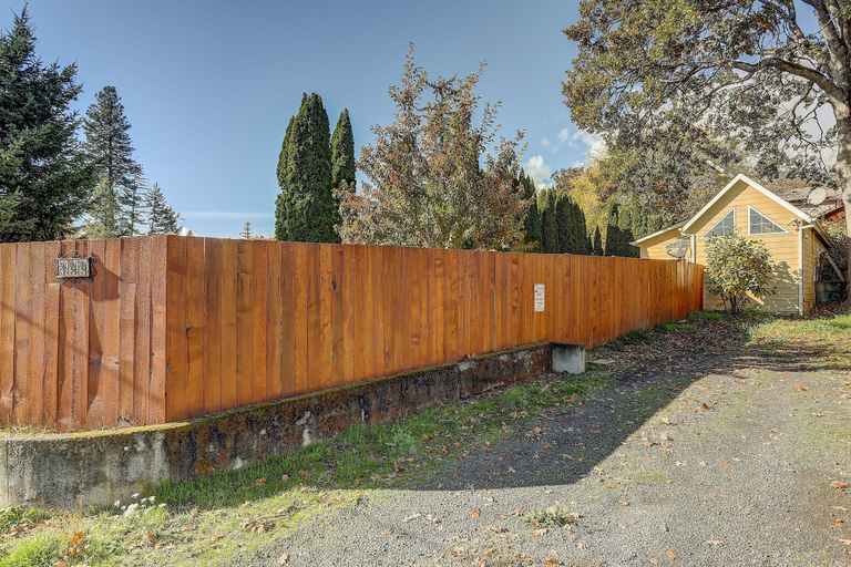 Property grounds 2, Pet-Friendly Waveseeker Home with Private Yard by RedAwning, Klickitat