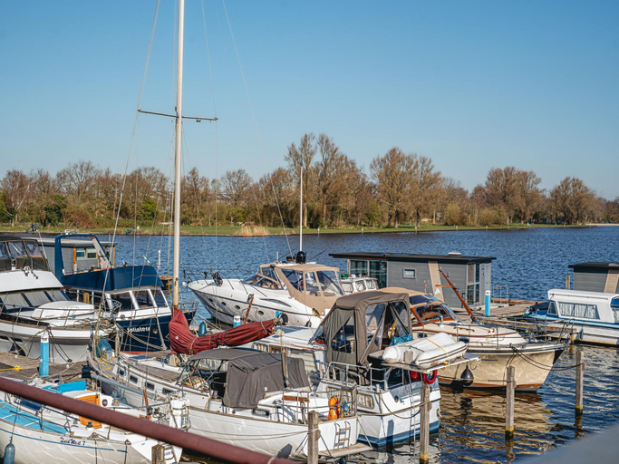 Others 2, Harbour Lodge at Uitgeestermeer View, Uitgeest
