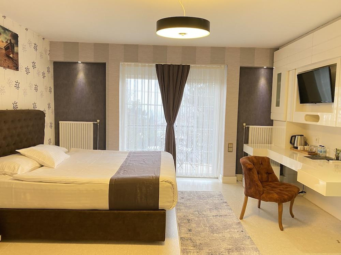 Bedroom 2, Blackmoon Villa Hotel , Merkez