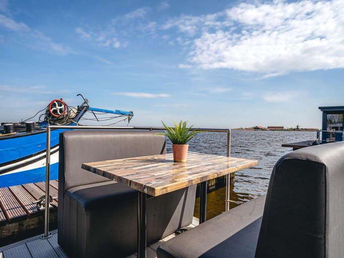 Others 5, Harbour Lodge at Uitgeestermeer View, Uitgeest
