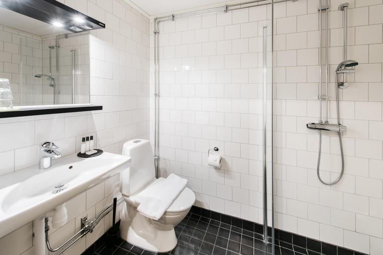 Bathroom 4, SPiS Hotell Amber, Luleå