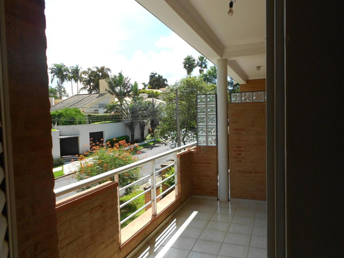 Others 5, Casa em Condominio Central, Campinas
