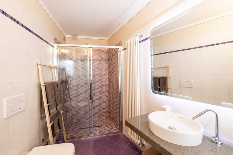 Shower 4, L'Acero Sublime Guesthouse, Verbano-Cusio-Ossola