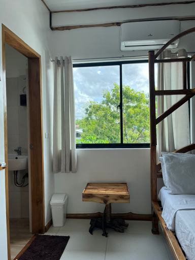 Bedroom 5, The Hat Trick Hostel, Moalboal