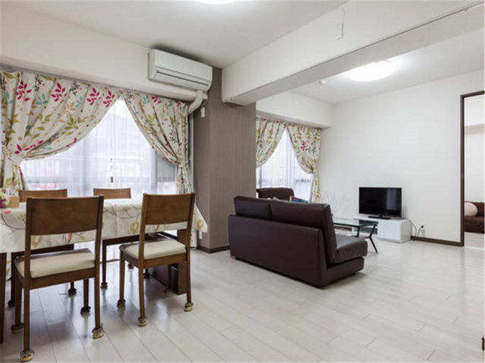 Others 4, House L in Shinjuku, Shinjuku