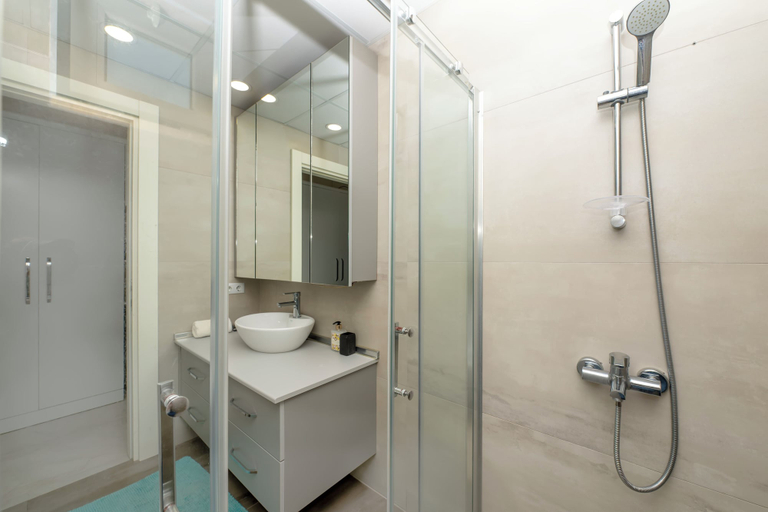 Bathroom 5, Gurcuoglu Homes, Antalya
