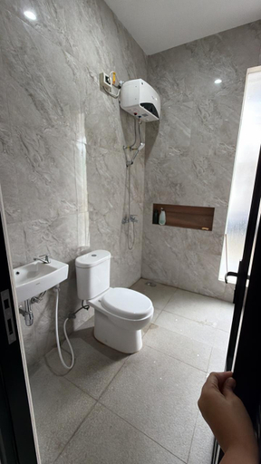 Bathroom, Villa Ebenhaezer, Malang
