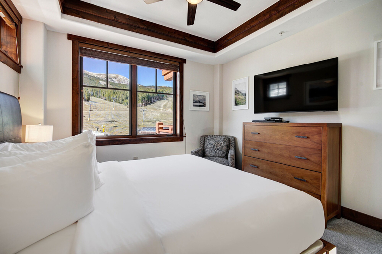 Room 3, Luxury 2 Bedroom Condo with Mountain View 2 Condo, Summit