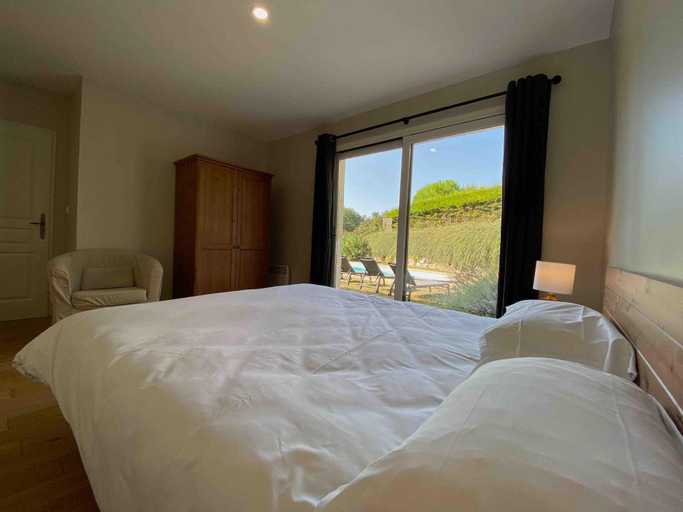 3, Villa With Pool in Dordogne Countryside, Charente