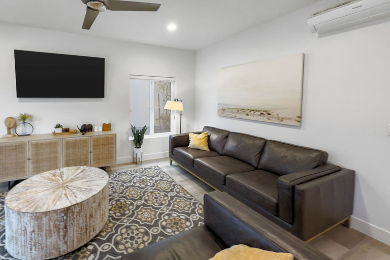 Interior 2, Luxury Stay at The Vue, Washington